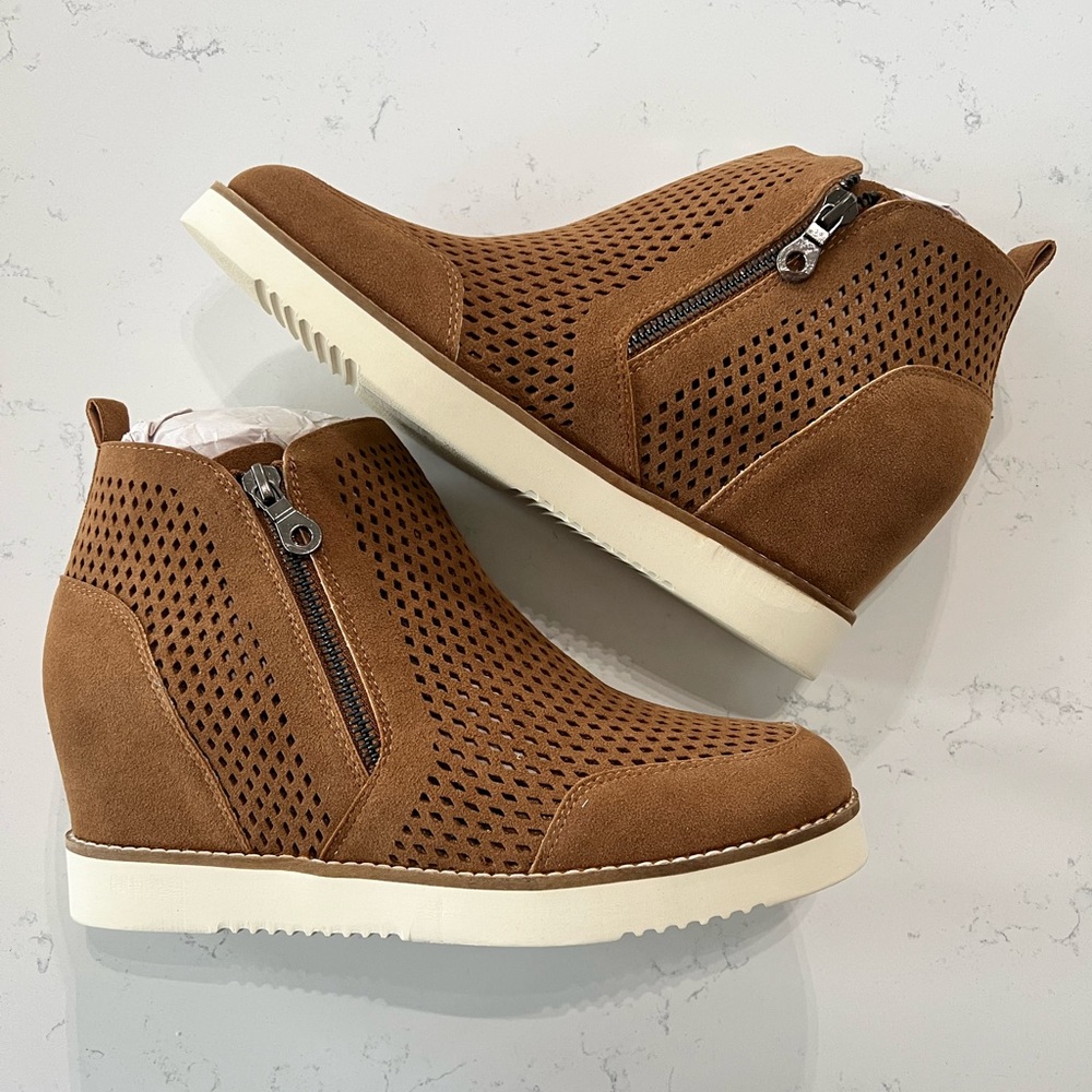 Miracle Mile Lamber - Perforated Sneaker Wedge